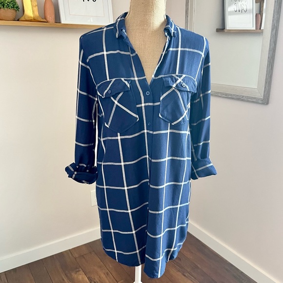 H&M Dresses & Skirts - Navy Blue Windowpane Plaid Tunic Button Down ShirtDress